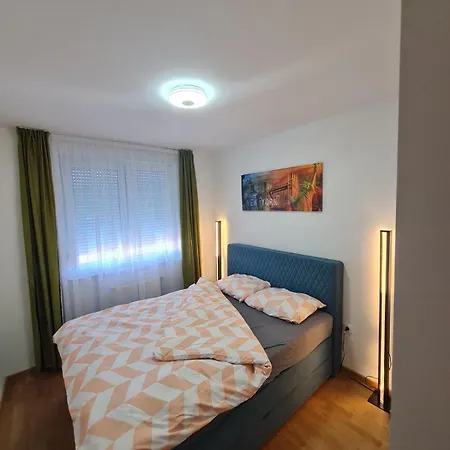 Ne Vazi Apartment *
